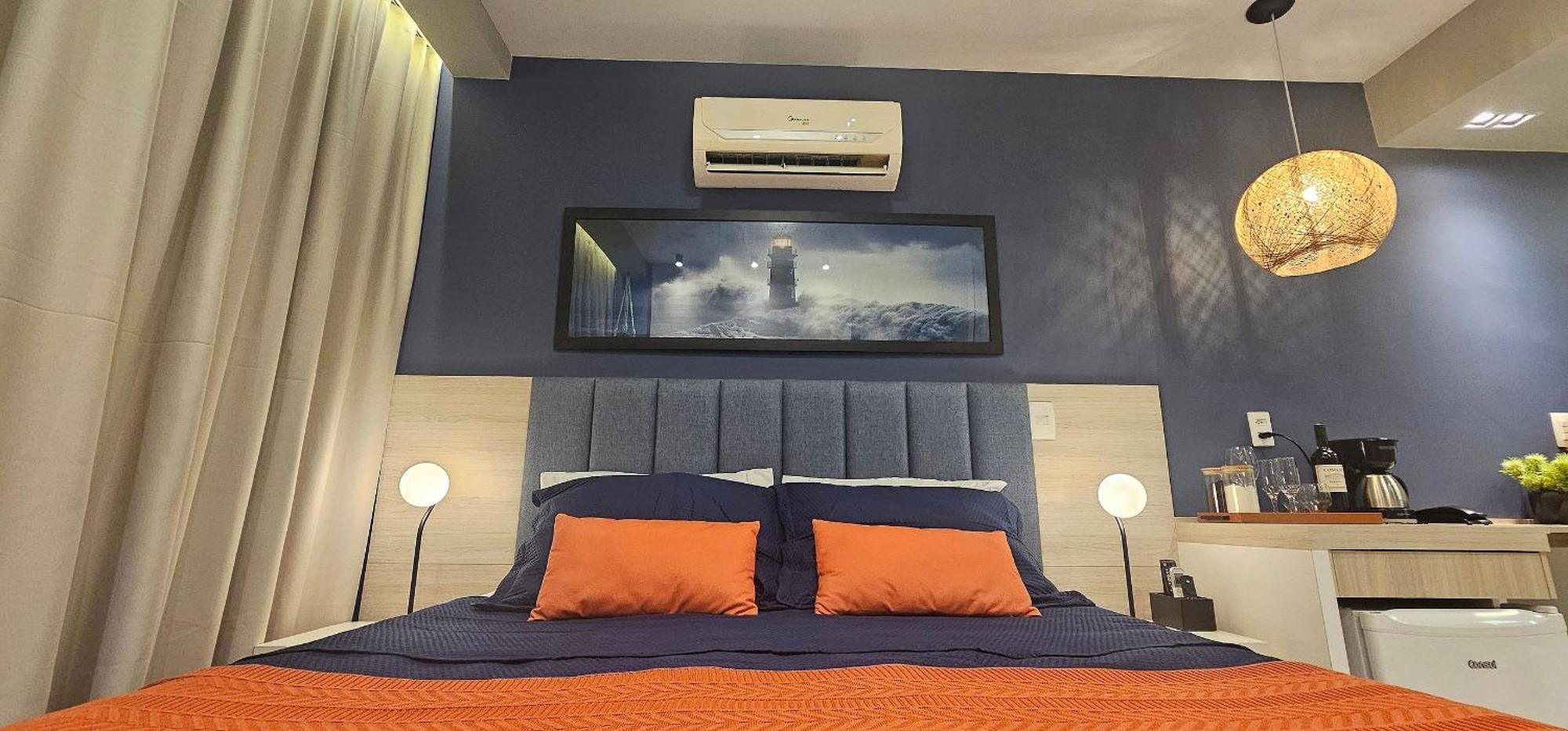 Hotel Option Full Service *
